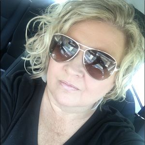 Meet your Posher, Melora